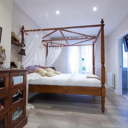 Turísticas Centro Con Aire Acondicionado Quarto em Acomodações Particulares *