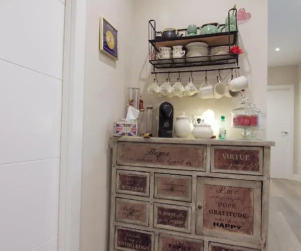 Habitación en casa particular Turísticas Centro Con Aire Acondicionado